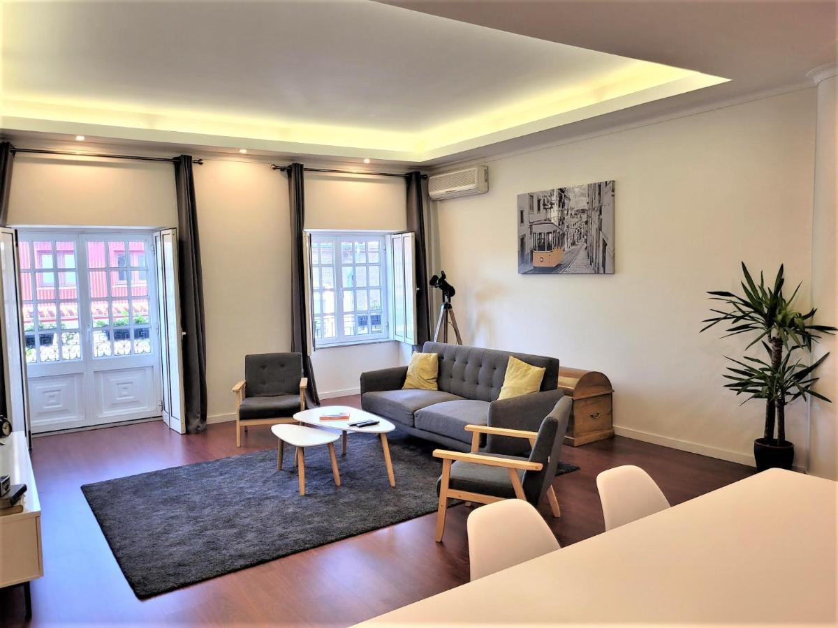 Charm City Center Apt 140M2 & Free Parking Apartment Брага Екстериор снимка