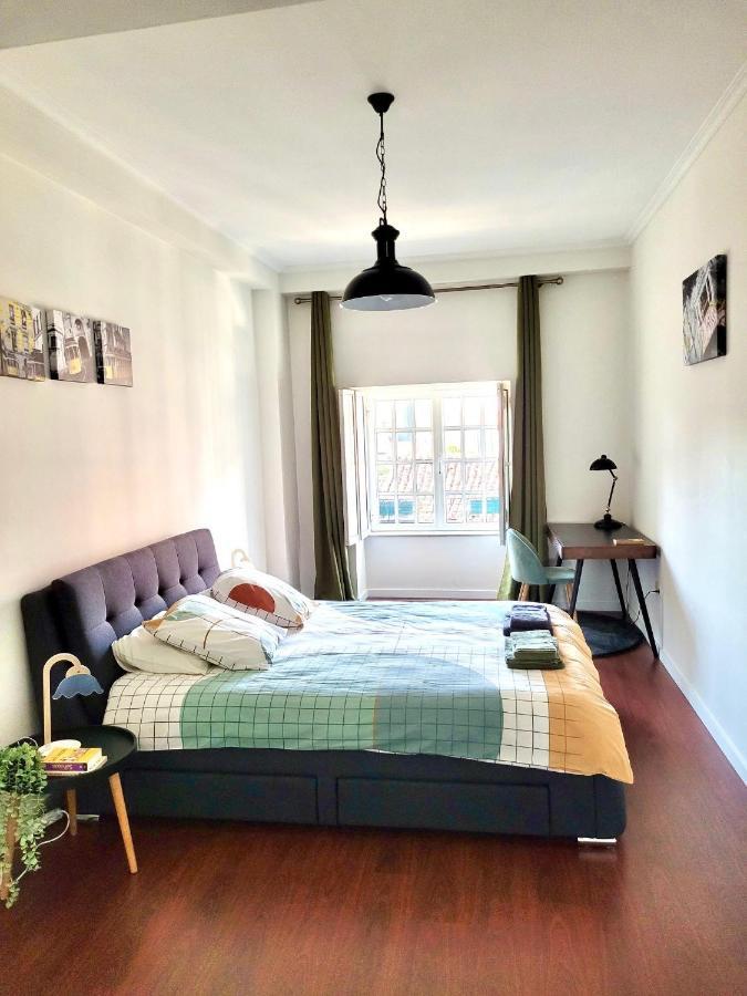 Charm City Center Apt 140M2 & Free Parking Apartment Брага Екстериор снимка